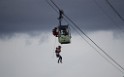 Koelner Seilbahn Gondel blieb haengen Koeln Linksrheinisch P656